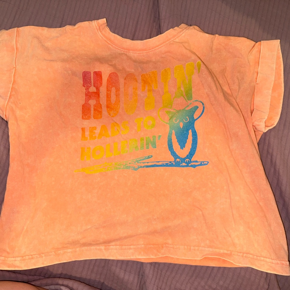Peach Graphic Crop Tee with Rainbow Surf Print
